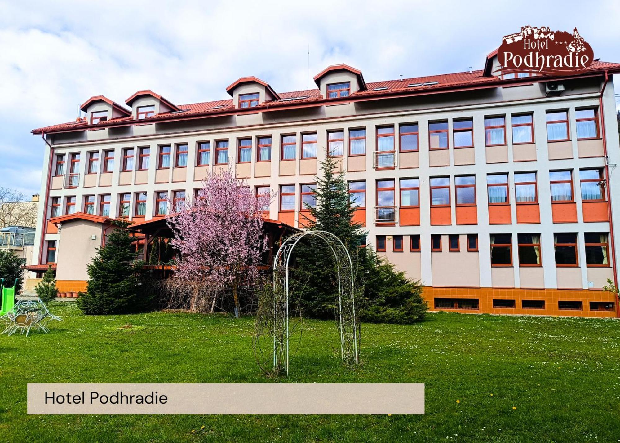Hotel Podhradie Považská Bystrica Exterior foto